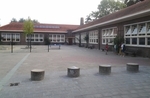 Zijde schoolpein.
<br/>
Janette Woering, sept. 2020